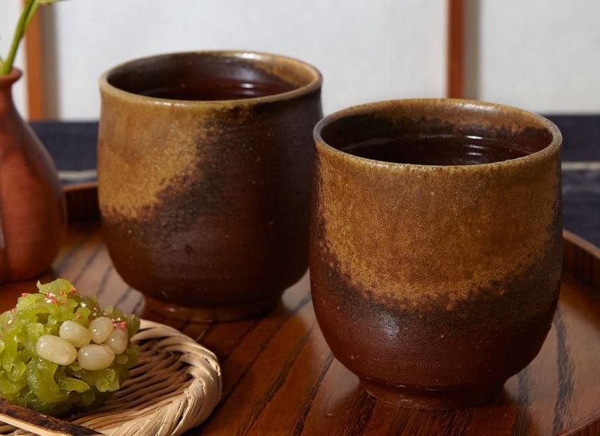 Goma Bizen Ware Yunomi Teacup Set by Hozan, available at: https://shop.japanobjects.com/collections/japanese-pottery